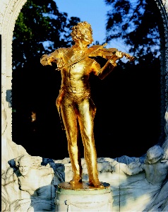 Vienna Monument of Johann Strauss in the Stadtpark. Austria Turismo