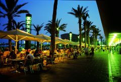 Terrasses al Port Olímpic,Turisme de Barcelona